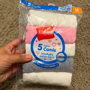 5 Tagless Camis Hanes new sealed package